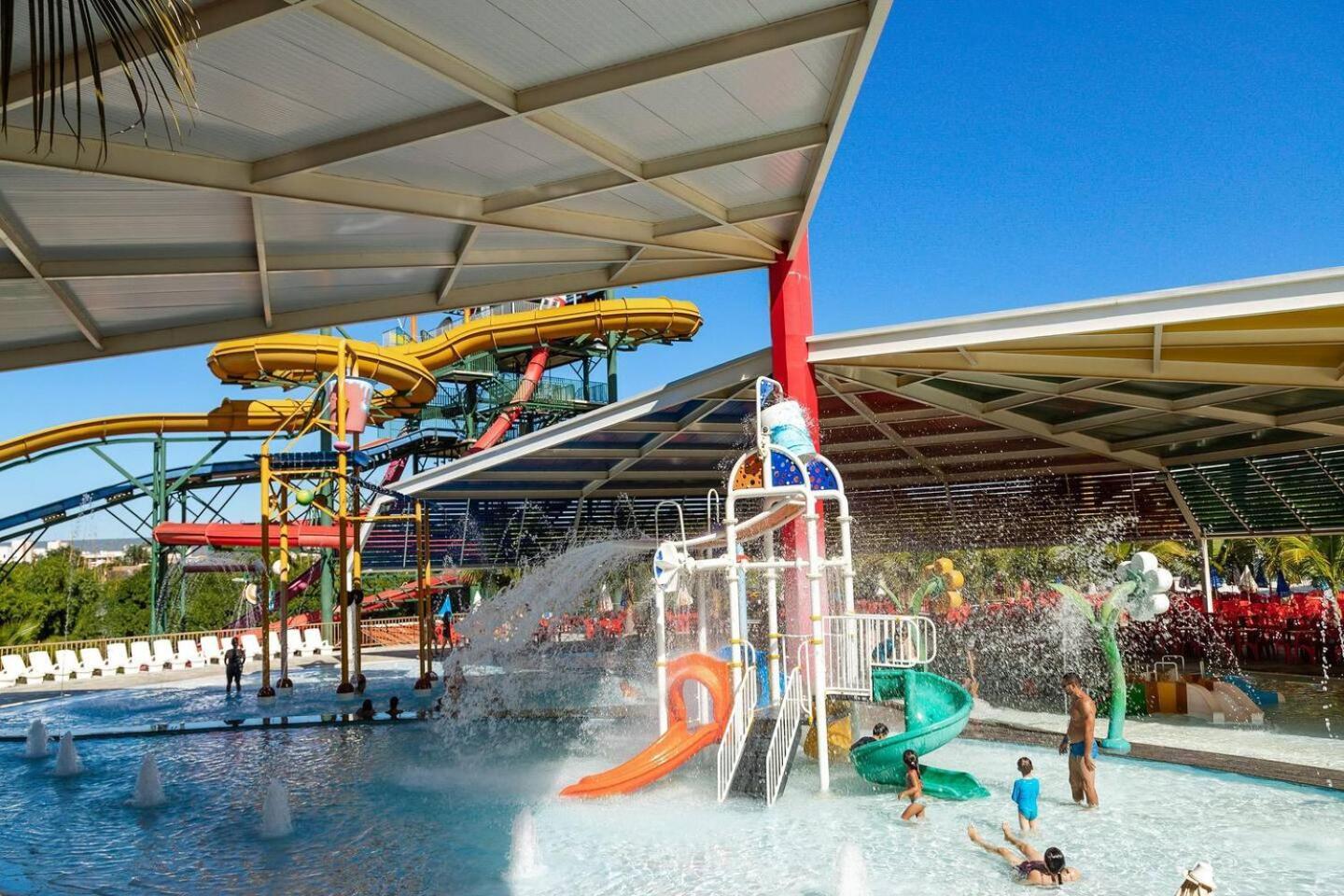 Apartment Spazzio Diroma Com Parque Aquatico Incluso Caldas Novas